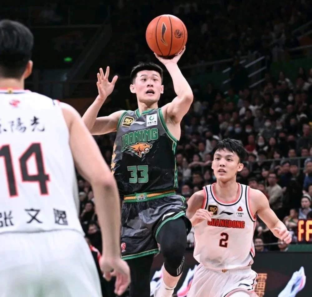 国际足联世俱杯-关于广东男篮客胜辽宁，保持榜首位置的信息